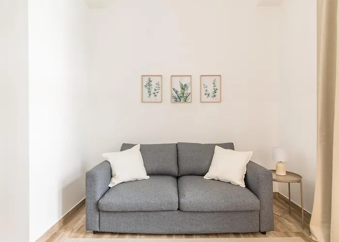 Xxxl Bed/ Free Parking/ Central