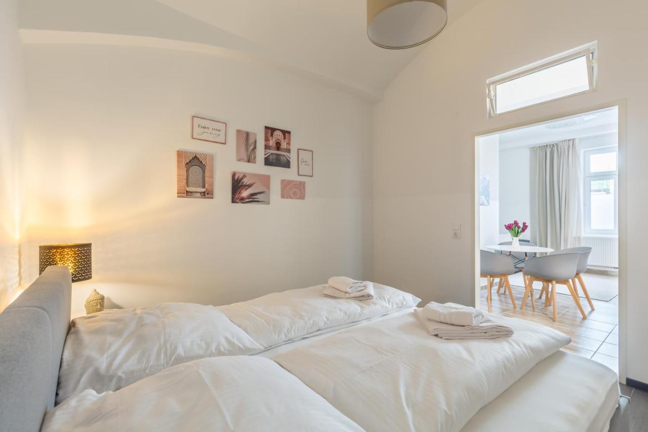 Xxxl Bed/ Free Parking/ * Wien